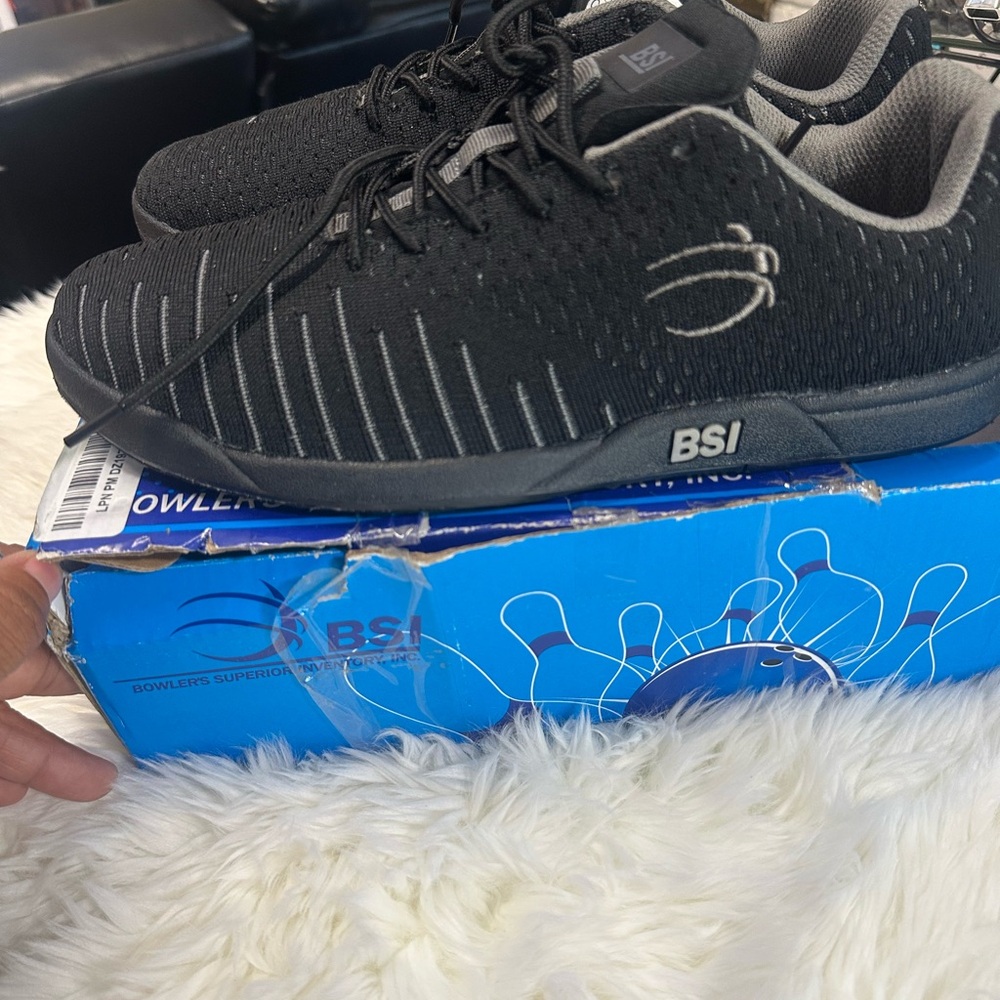 Men's Black Athletic Bowling Shoes